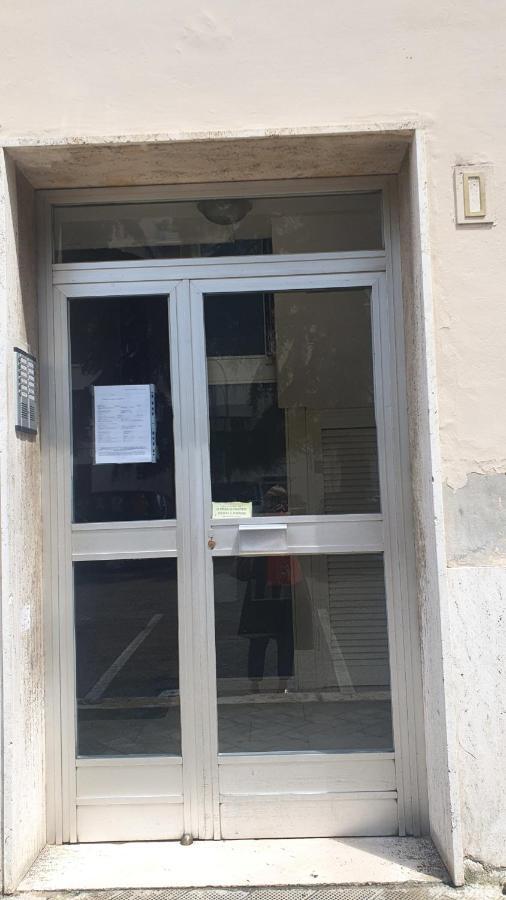 Star House - Bari Centro Διαμέρισμα Εξωτερικό φωτογραφία